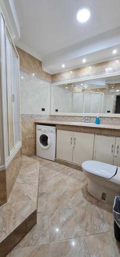 Comfy 3 Bedrooms Apartment In Cairo 96 Екстериор снимка