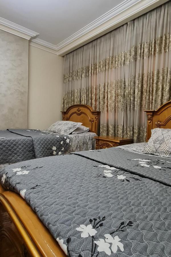 Comfy 3 Bedrooms Apartment In Cairo 96 Екстериор снимка